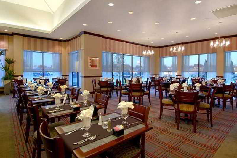 Hilton Garden Inn Birmingham Se/Liberty Park Restaurant photo